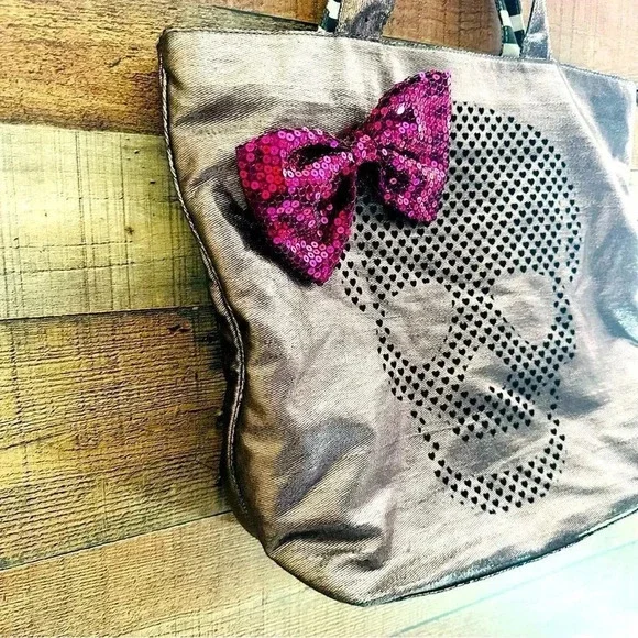 Vintage/Rare Betseyville Skull With Sequined Bow Metallic Tote - Picture 4 of 11